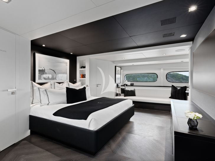 IMPULSIVE Mondomarine 40m - master cabin IMPULSIVE Mondomarine 40m - master cabin