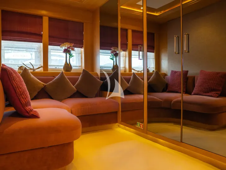 INDIANA Bilgin 127 - VIP cabin 1 lounge INDIANA Bilgin 127 - VIP cabin 1 lounge