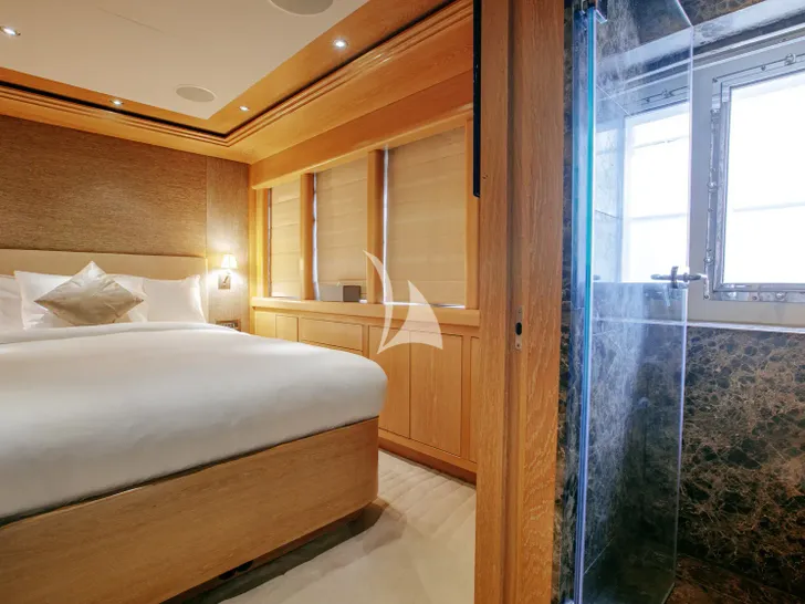 INDIANA Bilgin 127 - VIP cabin 2 shower INDIANA Bilgin 127 - VIP cabin 2 shower