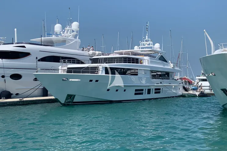 Charter Yacht INDIANA - Bilgin 127 - 4 Cabins - Phang Nga Bay - Phuket - Phi Phi Islands - Similan Islands - Thailand