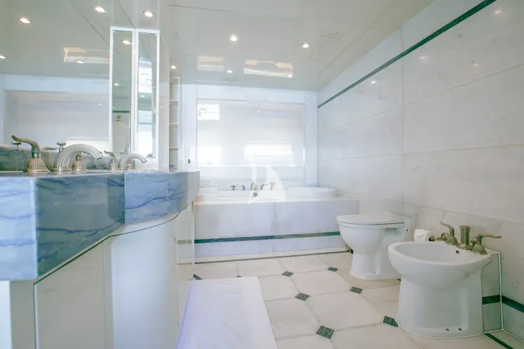 Charter Yacht INDIANA - Bilgin 127 - 4 Cabins - Phang Nga Bay - Phuket - Phi Phi Islands - Similan Islands - Thailand