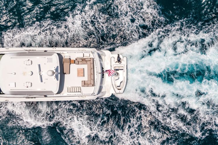 Charter Yacht INDY - Hatteras 85 - 4 Cabins - Newport - Martha’s Vineyard - Nantucket - New England