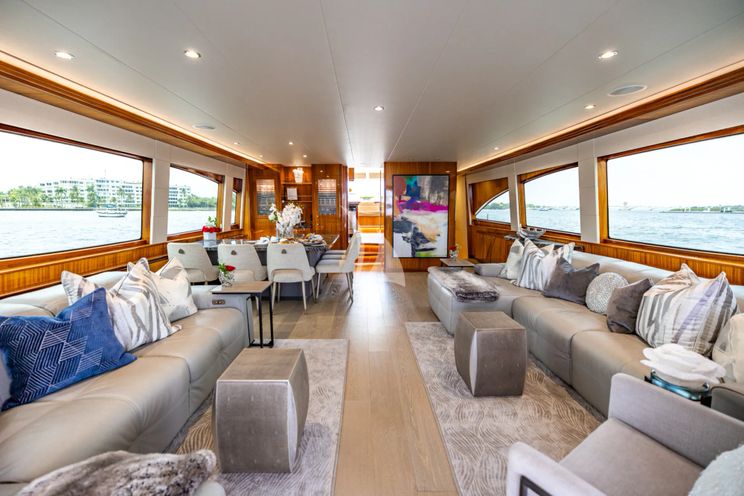 Charter Yacht INDY - Hatteras 85 - 4 Cabins - Newport - Martha’s Vineyard - Nantucket - New England