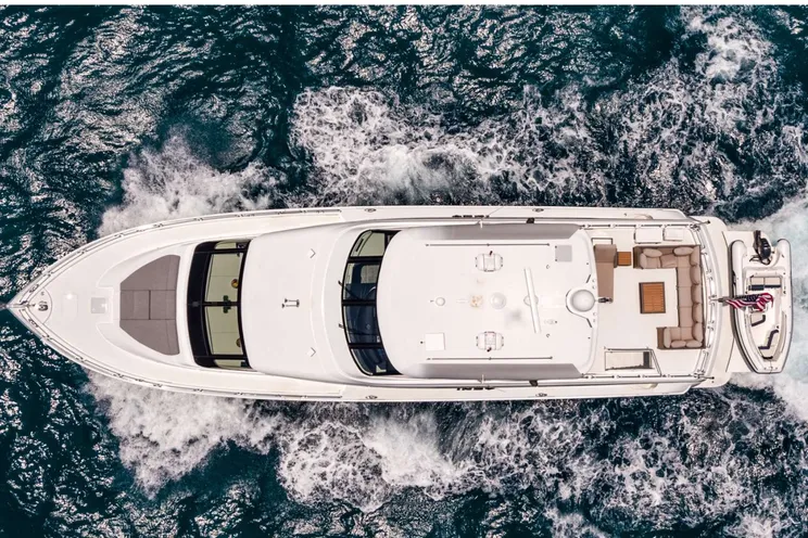 Charter Yacht INDY - Hatteras 85 - 4 Cabins - Newport - Martha’s Vineyard - Nantucket - New England - Nassau - Bahamas