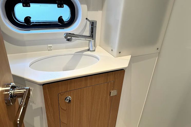 Charter Yacht INFINITY - Bali 4.2 - 4 Cabins - Athens - Mykonos - Paros - Cyclades - Greece