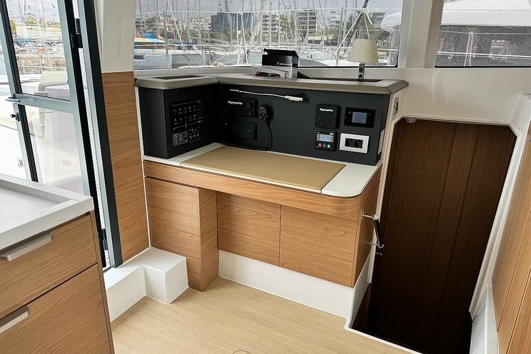 Charter Yacht INFINITY - Bali 4.2 - 4 Cabins - Athens - Mykonos - Paros - Cyclades - Greece