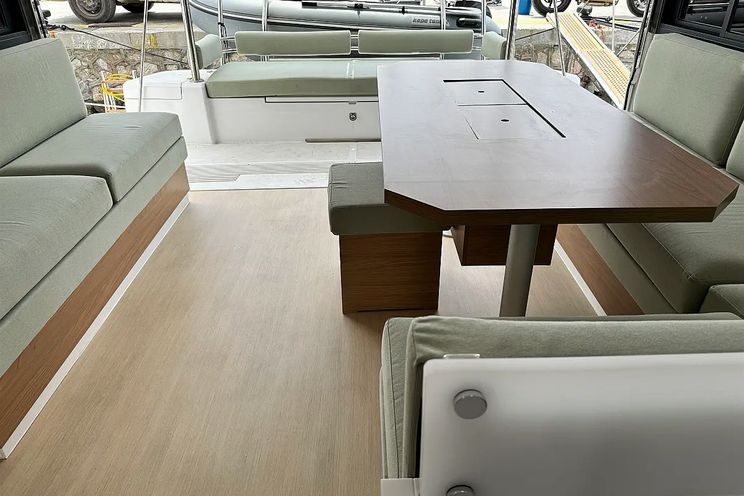 Charter Yacht INFINITY - Bali 4.2 - 4 Cabins - Athens - Mykonos - Paros - Cyclades - Greece