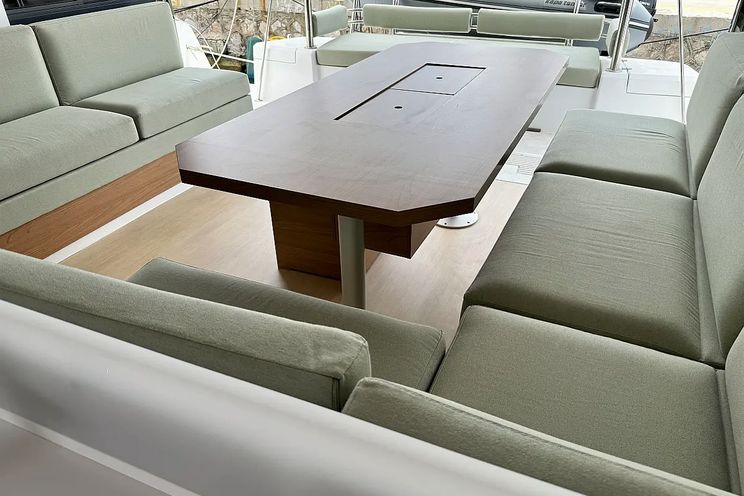 Charter Yacht INFINITY - Bali 4.2 - 4 Cabins - Athens - Mykonos - Paros - Cyclades - Greece