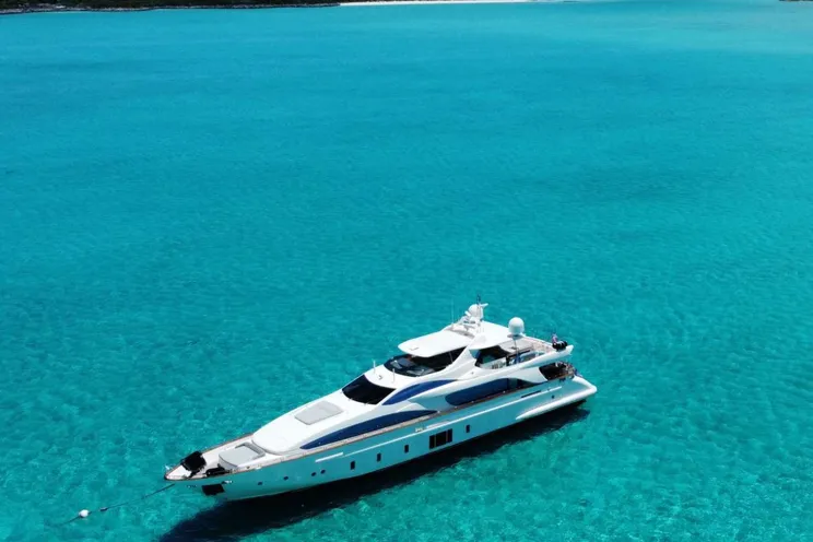 Charter Yacht INSIEME - Azimut 105 - 5 Cabins - Nassau - Exumas - Bahamas