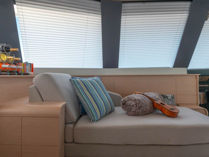 INSPIRANTE Fountaine Pajot 67 Ensuite Bathroom INSPIRANTE Fountaine Pajot 67 Ensuite Bathroom