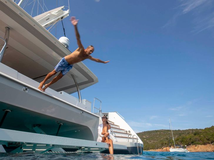 INSPIRANTE Fountaine Pajot 67 Swim Platform INSPIRANTE Fountaine Pajot 67 Swim Platform