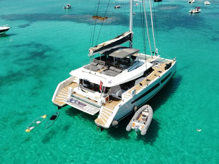 INSPIRANTE Fountaine Pajot Alegria 67 - anchored INSPIRANTE Fountaine Pajot Alegria 67 - anchored