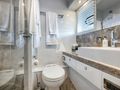 IN THE ZONE Horizon P110 - twin cabin bathroom IN THE ZONE Horizon P110 - twin cabin bathroom