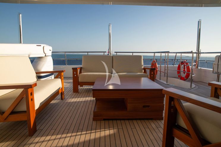 Charter Yacht INTRIGUE - Jade Yacht 28m - 4 Cabins - Airlie Beach - Sydney - Whitsunday Islands - East Coast Australia