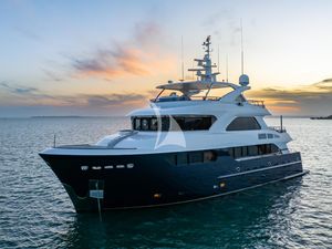 INTRIGUE - Jade Yacht 28m - 4 Cabins - Airlie Beach - Sydney - Whitsunday Islands - East Coast Australia INTRIGUE - Jade Yacht 28m - 4 Cabins - Airlie Beach - Sydney - Whitsunday Islands - East Coast Australia