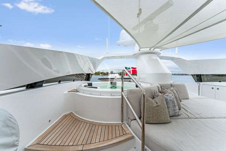 Charter Yacht INVICTUS - Palmer Johnson 123 - 4 Cabins - Nassau - Exumas - Bahamas