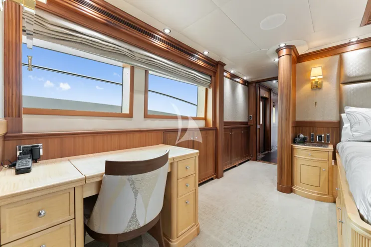 Charter Yacht INVICTUS - Palmer Johnson 123 - 4 Cabins - Nassau - Exumas - Bahamas