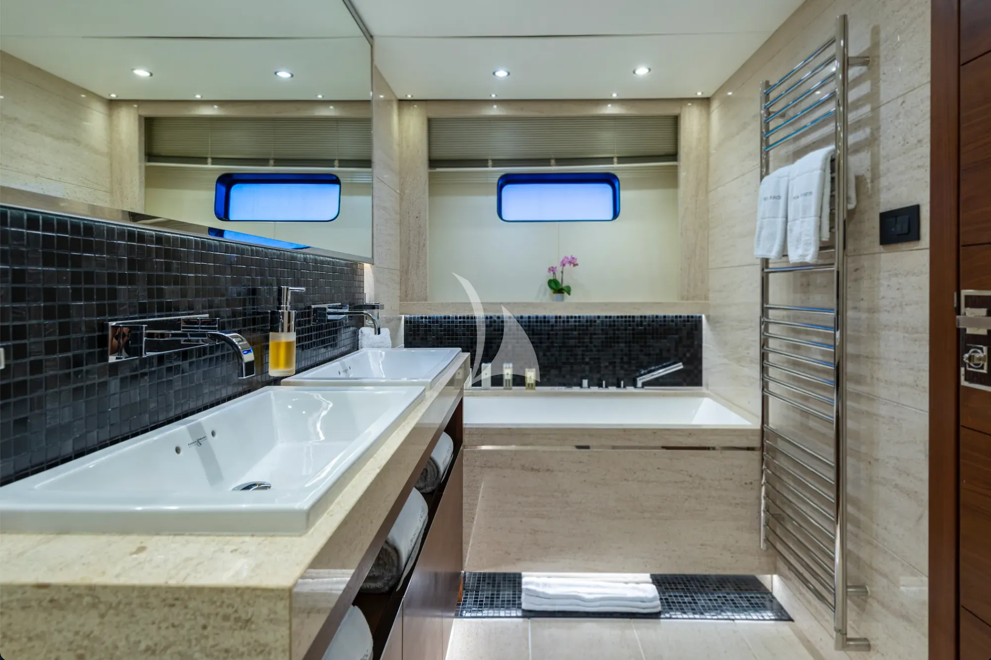 IMPERIAL PRINCESS BEATRICE Princess 131 - VIP cabin 1 bathroom