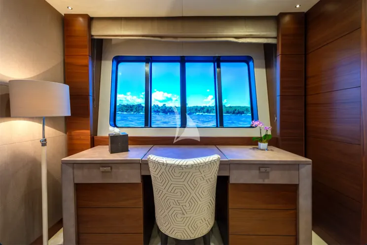 Charter Yacht IMPERIAL PRINCESS BEATRICE - Princess 40 - 5 Cabins - Cannes - St Tropez - Nice - Antibes - Monaco - French Riviera