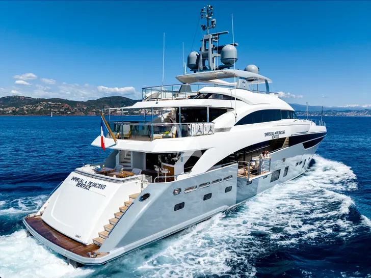 IMPERIAL PRINCESS BEATRICE Princess 131 - aft shot cruising IMPERIAL PRINCESS BEATRICE Princess 131 - aft shot cruising