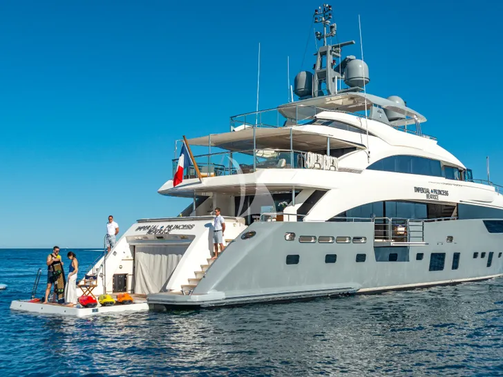 IMPERIAL PRINCESS BEATRICE Princess 131 - anchored aft shot IMPERIAL PRINCESS BEATRICE Princess 131 - anchored aft shot