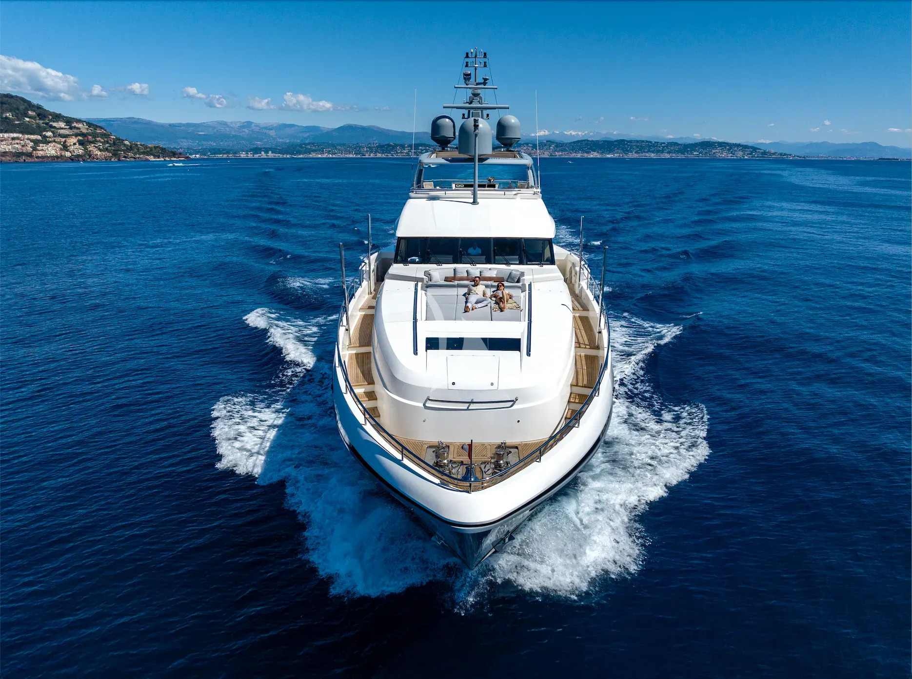 IMPERIAL PRINCESS BEATRICE Princess 131 - bow view