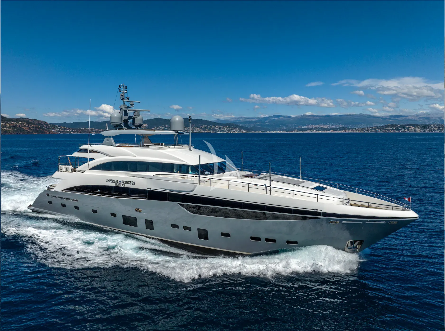 IMPERIAL PRINCESS BEATRICE Princess 131 - profile