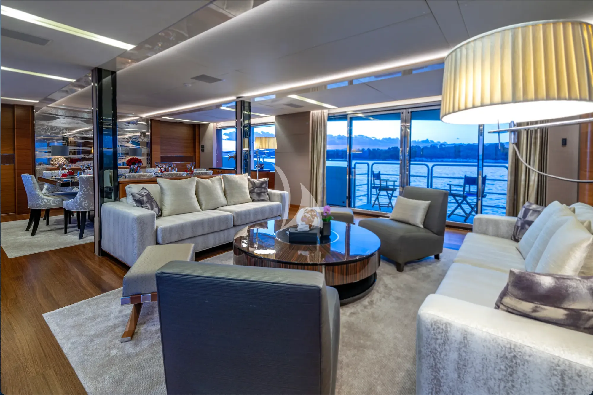 IMPERIAL PRINCESS BEATRICE Princess 131 - saloon lounge