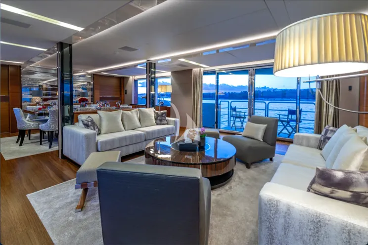 Charter Yacht IMPERIAL PRINCESS BEATRICE - Princess 40 - 5 Cabins - Cannes - St Tropez - Nice - Antibes - Monaco - French Riviera