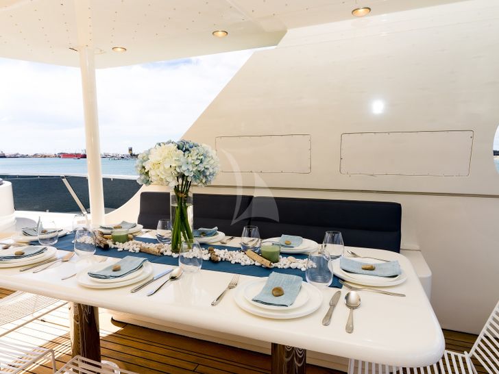IRAMA Yacht Sundeck Dining IRAMA Yacht Sundeck Dining