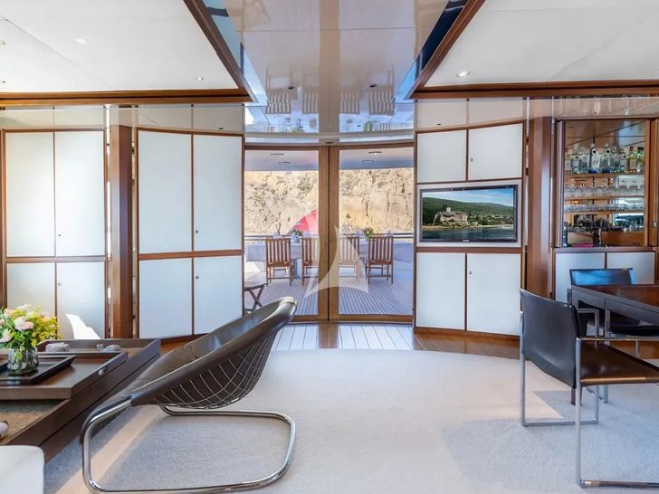 IRAVATI Oceanco 42m - sky lounge seating and dining IRAVATI Oceanco 42m - sky lounge seating and dining