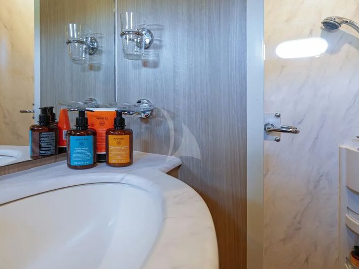IRENE Ferretti Custom 69ft master cabin bathroom vanity unit and shower