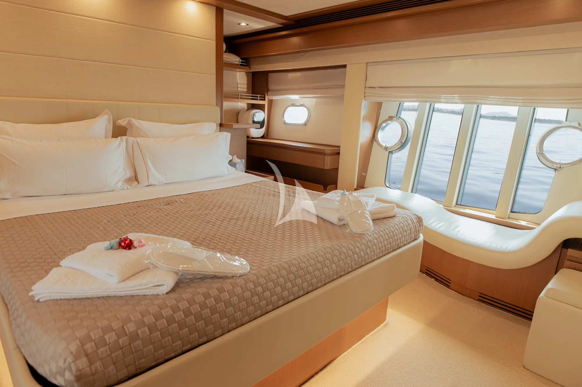 Charter Yacht IRENE - Ferretti 780 - 4 Cabins - Athens - Mykonos- Paros - Cyclades - Aegean - Greece