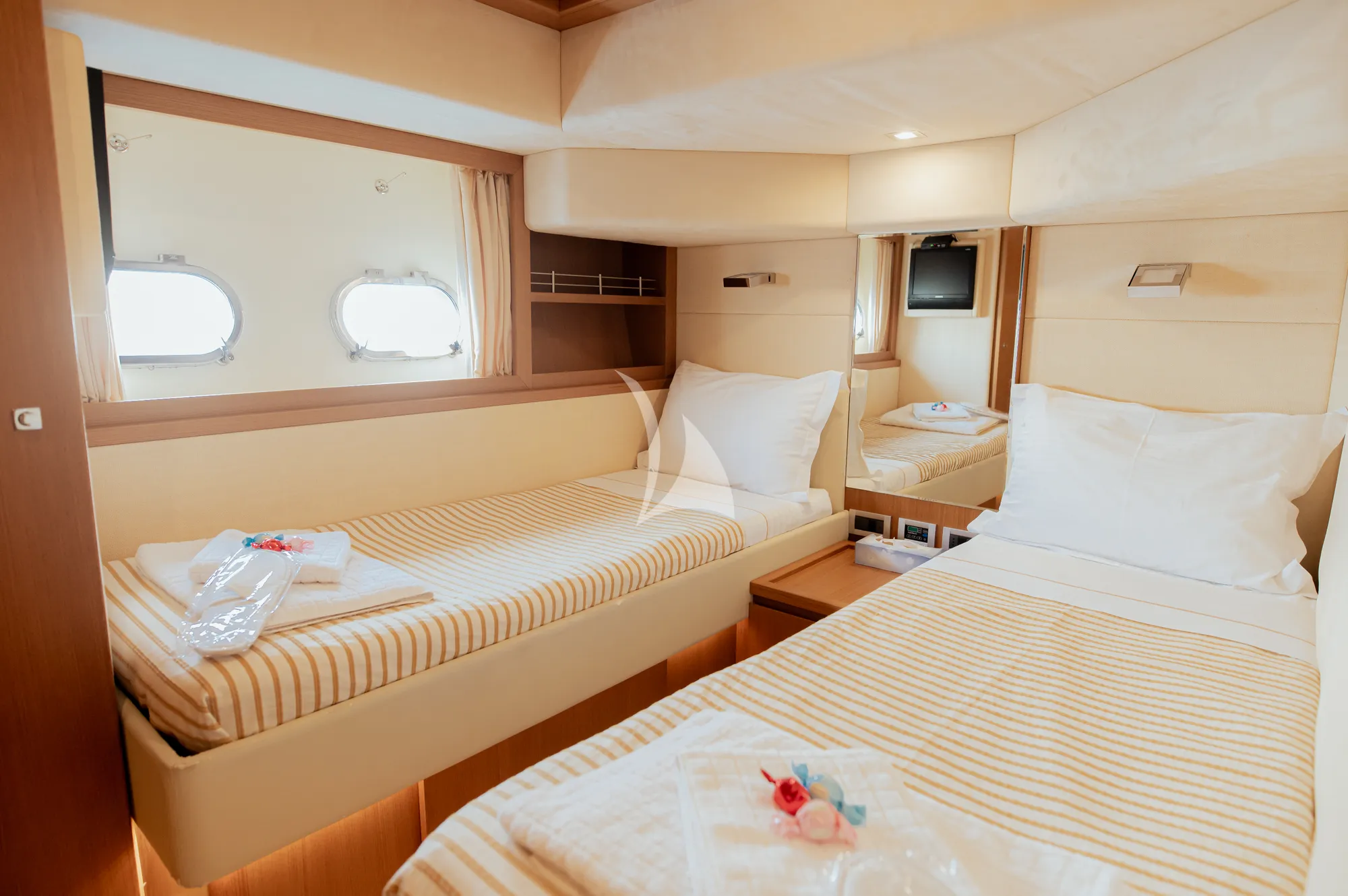 Charter Yacht IRENE - Ferretti 780 - 4 Cabins - Athens - Mykonos- Paros - Cyclades - Aegean - Greece