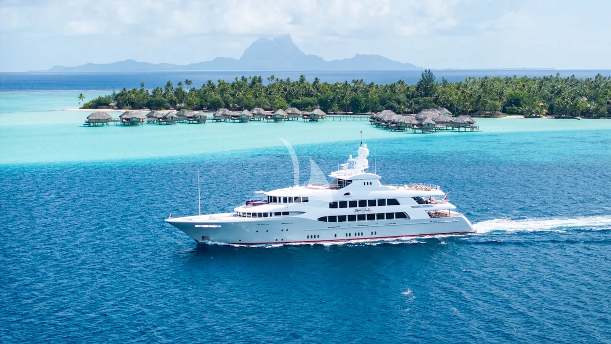 IRON BLONDE Trinity Yacht 60m - cruising