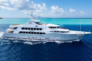 IRON BLONDE - Trinity 197 - 7 Cabins - Phuket - Phang Nga Bay - Similan Islands - Phi Phi Islands - Andaman Sea - Thailand IRON BLONDE - Trinity 197 - 7 Cabins - Phuket - Phang Nga Bay - Similan Islands - Phi Phi Islands - Andaman Sea - Thailand