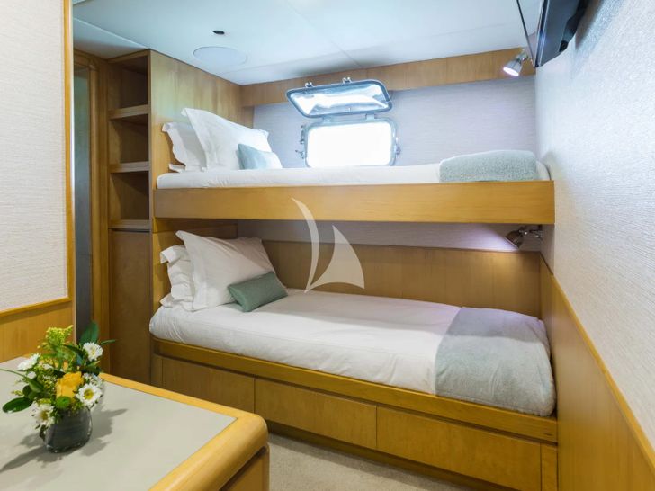 ISLAND HEIRESS Cheoy Lee 145 - twin cabin 2 ISLAND HEIRESS Cheoy Lee 145 - twin cabin 2