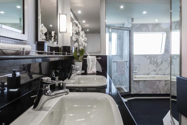 Charter Yacht ISLAND HEIRESS - Cheoy Lee 145 - 6 Cabins - Nassau - Exumas - Bahamas