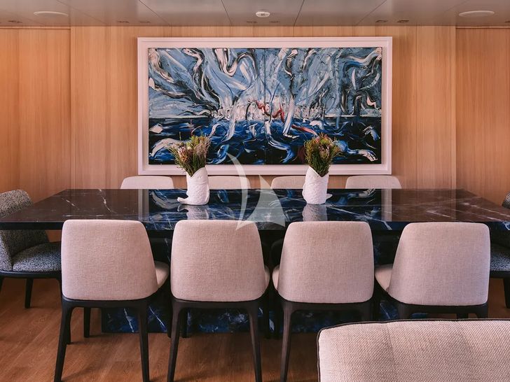 ISLANDER II Baglietto 34 - main dining area ISLANDER II Baglietto 34 - main dining area