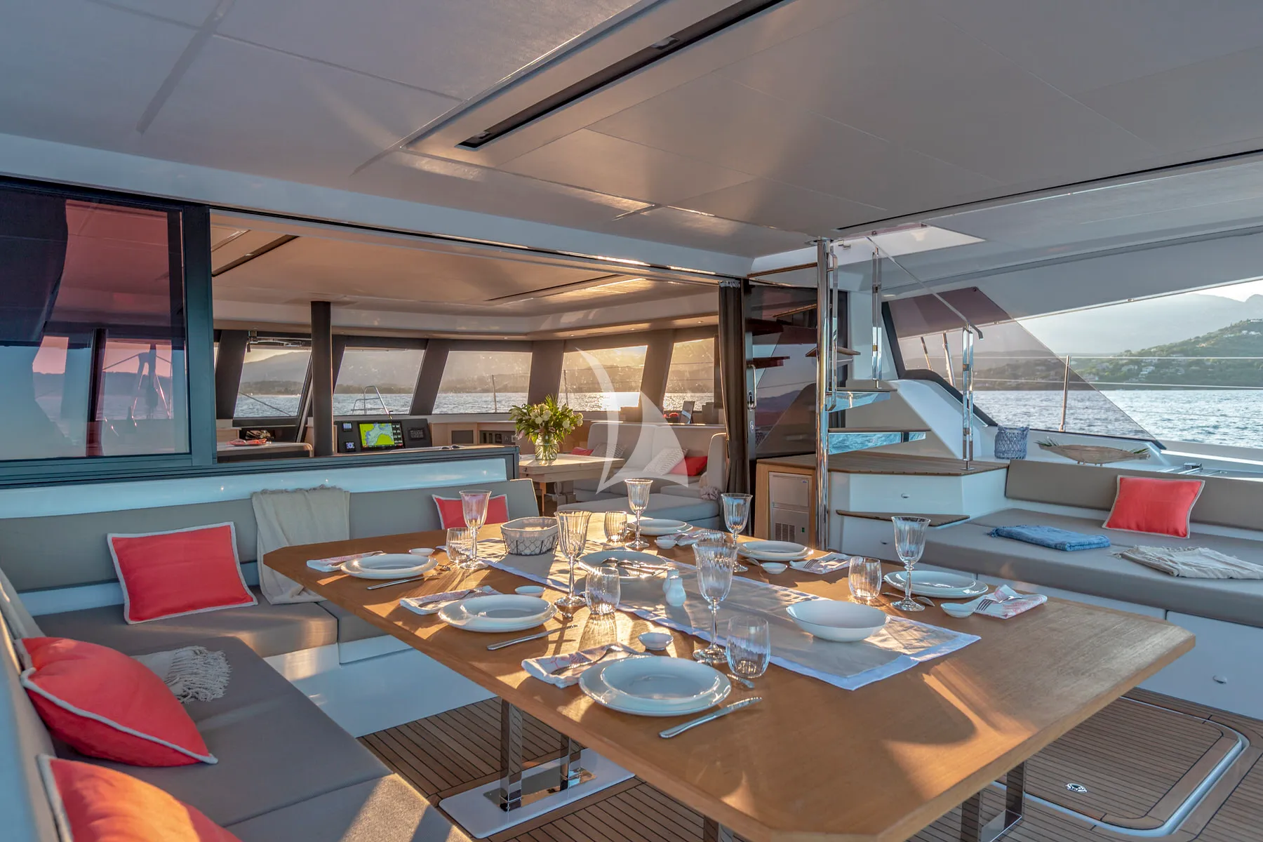 ISOLA Fountaine Pajot Alegria 67 - aft deck alfresco dining area
