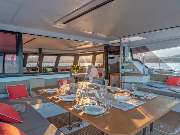 ISOLA Fountaine Pajot Alegria 67 - aft deck alfresco dining area ISOLA Fountaine Pajot Alegria 67 - aft deck alfresco dining area