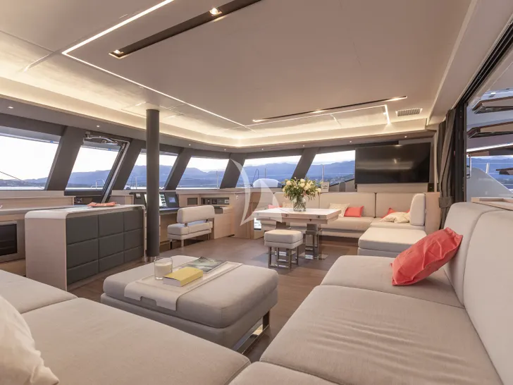 ISOLA Fountaine Pajot Alegria 67 - main saloon ISOLA Fountaine Pajot Alegria 67 - main saloon