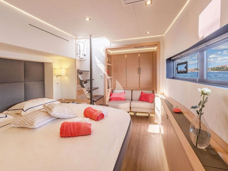 ISOLA Fountaine Pajot Alegria 67 - master cabin ISOLA Fountaine Pajot Alegria 67 - master cabin