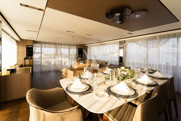 Charter Yacht ISOTTA - Ferretti 1000 Skydeck - 5 Cabins - Split - Dubrovnik - Hvar - Croatia