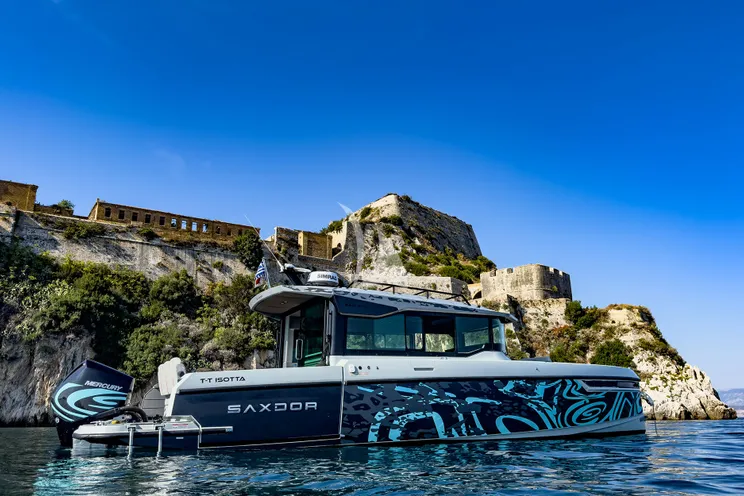 Charter Yacht ISOTTA - Ferretti 1000 Skydeck - 5 Cabins - Split - Dubrovnik - Hvar - Croatia