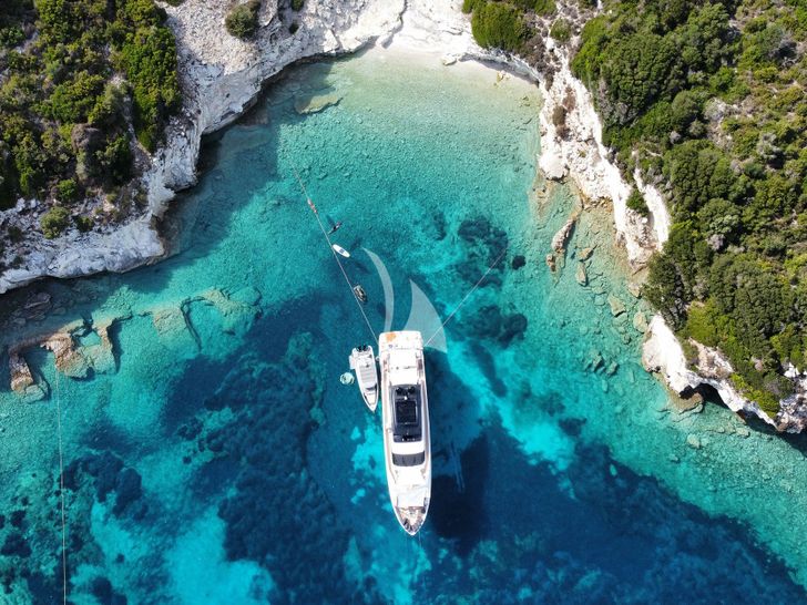 ISOTTA Ferretti 1000 Skydeck - aerial shot anchored ISOTTA Ferretti 1000 Skydeck - aerial shot anchored