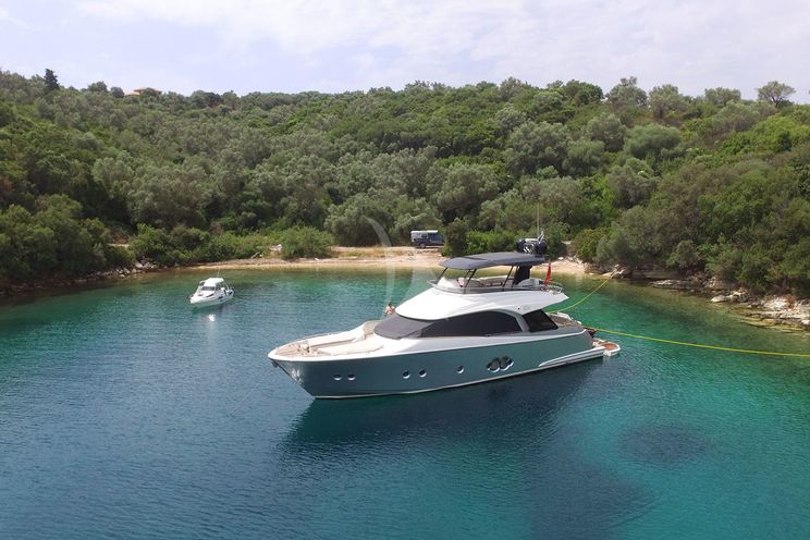 Charter Yacht IT`S MAGIC - Monte Carlo MCY65 - 3 Cabins - Cannes - St Tropez - Nice - Antibes - French Riviera - Monaco
