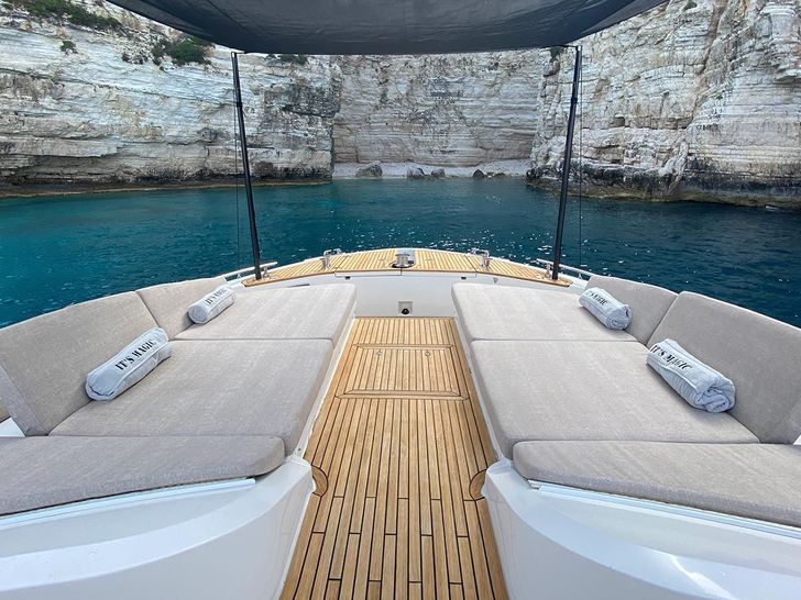 IT`S MAGIC Monte Carlo MCY65 - foredeck sunbathing area IT`S MAGIC Monte Carlo MCY65 - foredeck sunbathing area