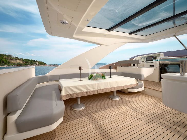 IVA Ferretti 960 - flybridge lounge and dining area IVA Ferretti 960 - flybridge lounge and dining area