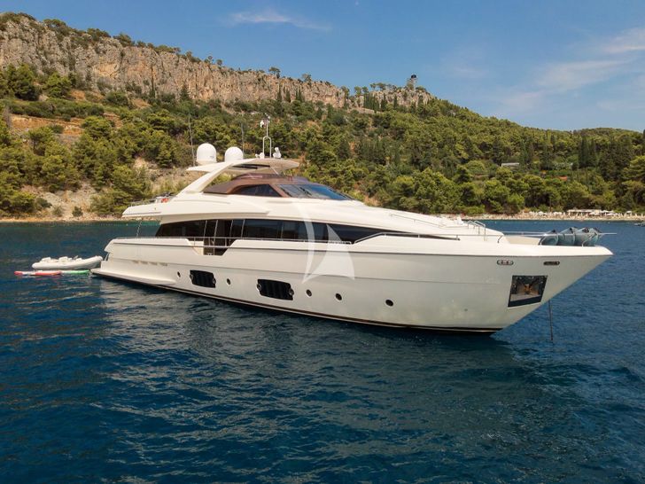 IVA Ferretti 960 - side bow view anchored IVA Ferretti 960 - side bow view anchored